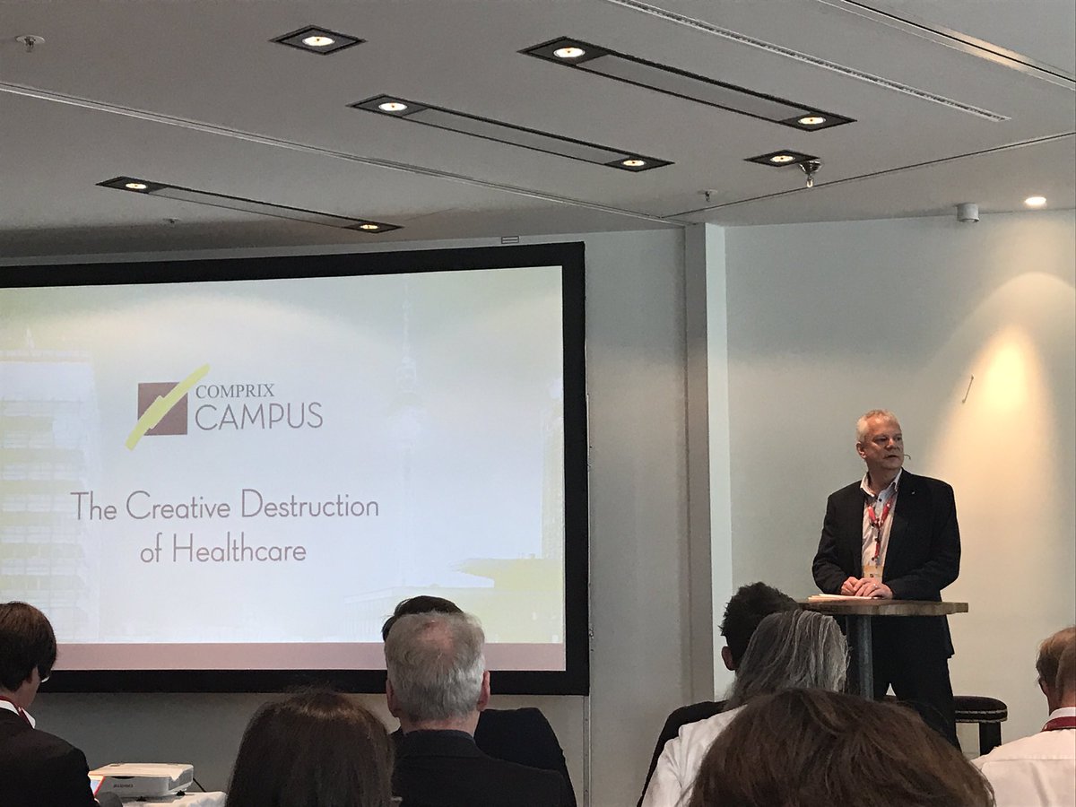 hcmZwitscher's tweet photo. Der #Comprix Tag in #Berlin kann beginnen. Winfried Krenz eröffnet den ersten #comprixcampus https://t.co/jebNFt2NYH