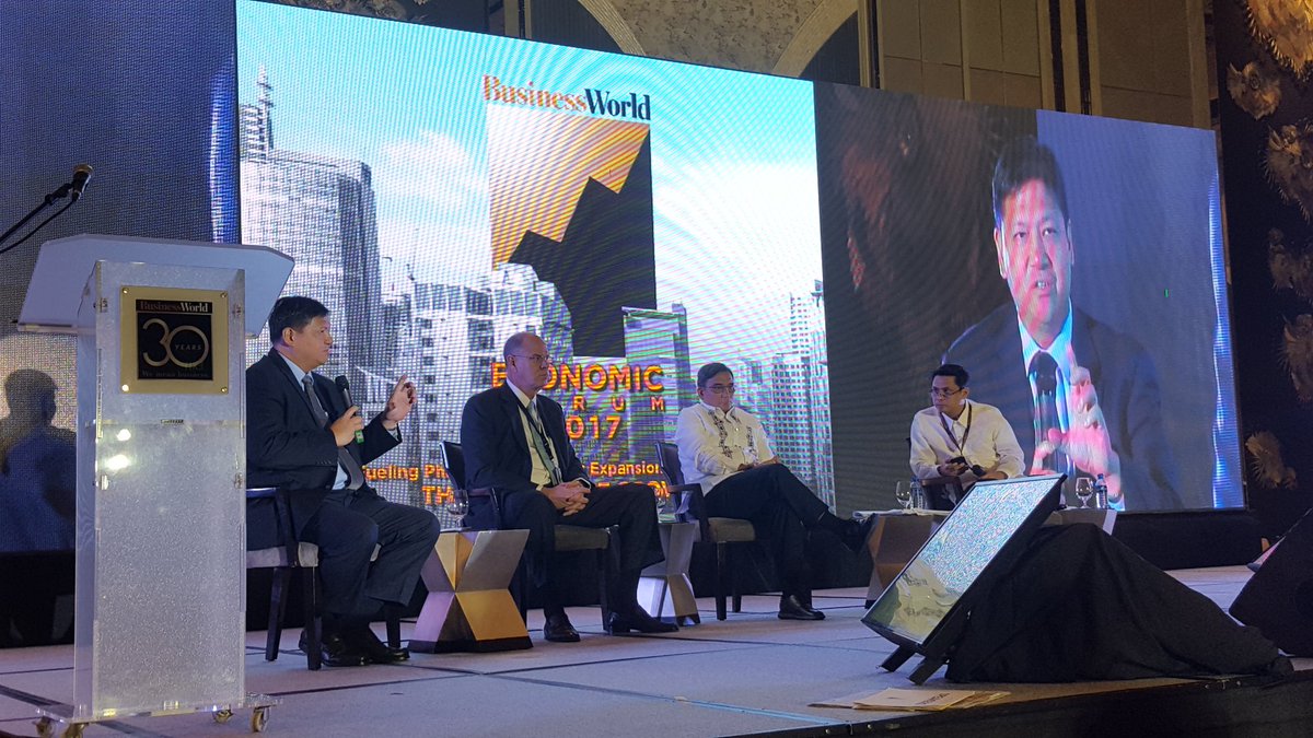 Jo_Luna's tweet photo. Energy and water sector leaders talk about 'Fueling Future Growth' with @bworldph EIC Roby Alampay at Session 4 Q&A. #BWorldEconomicForum https://t.co/tk8NllRuVy