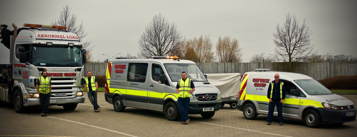 Gatwick_Group's tweet photo. Did you know we have a team of friendly, highly skilled and competent operatives available at your disposal 24/7? #logisticalsolutions https://t.co/jJjNYF83YL