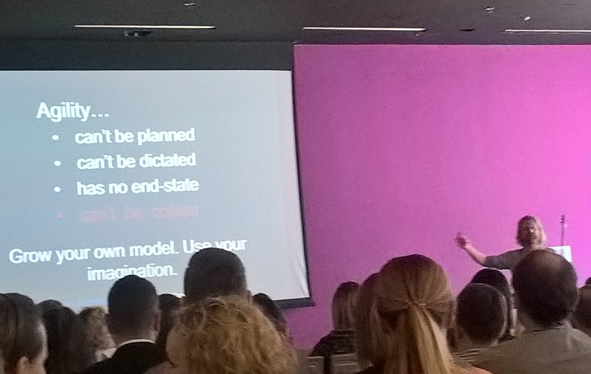 werokedzierska's tweet photo. #reversify #agile interesting talk @pmiwroclaw https://t.co/nRAqxYwLBR