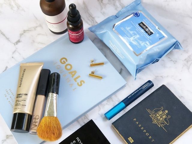 Travelling taking it's toll on your skin? These are our in-flight #beautyessentials to beat those bags: buff.ly/2qU8xdW