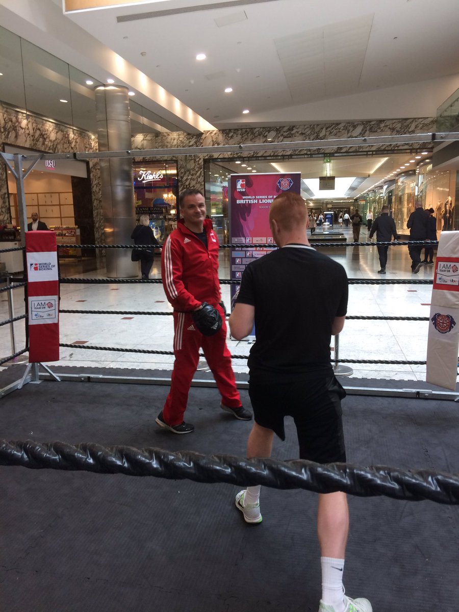 BLionhearts's tweet photo. Come on down to meet @Brit_Lionhearts at 1:30pm at @yourcanarywharf @WSB_Boxing ticket giveaway @England_Boxing @mikehunter1965 https://t.co/m5qWC23KvN