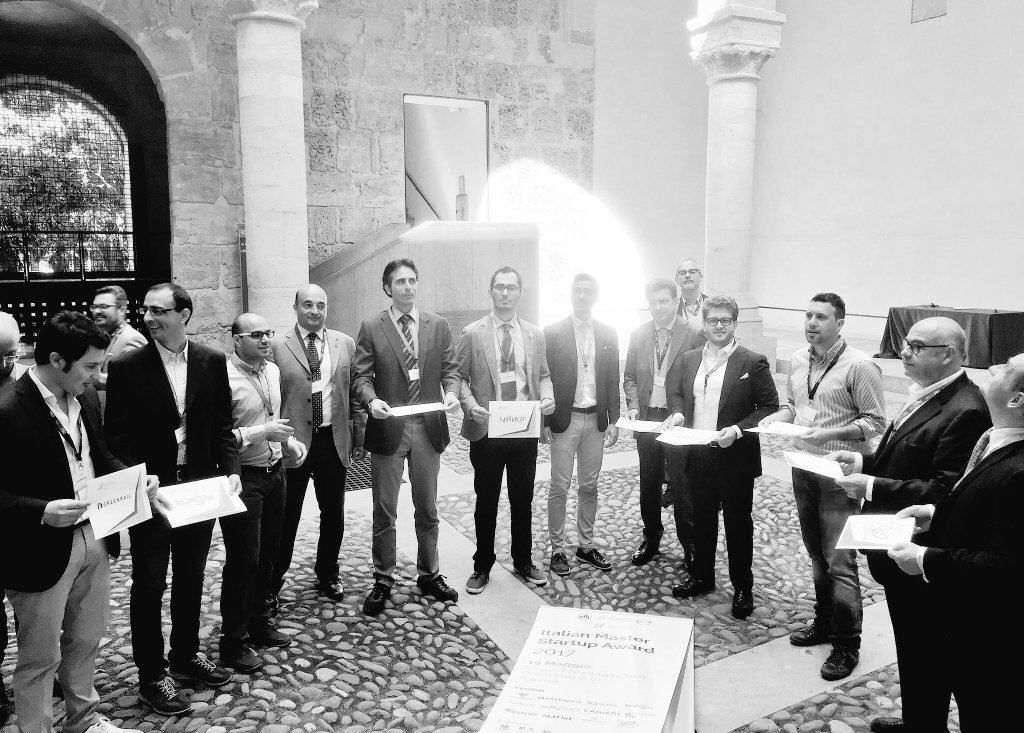 ValComm's tweet photo. #IMSA2017: 12 finalisti, 1 solo vincitore per dimostrare che anche in #Italia le #startup possono nascere e #crescere. #StayTuned @PNICube https://t.co/ZFMsPOZ6Op