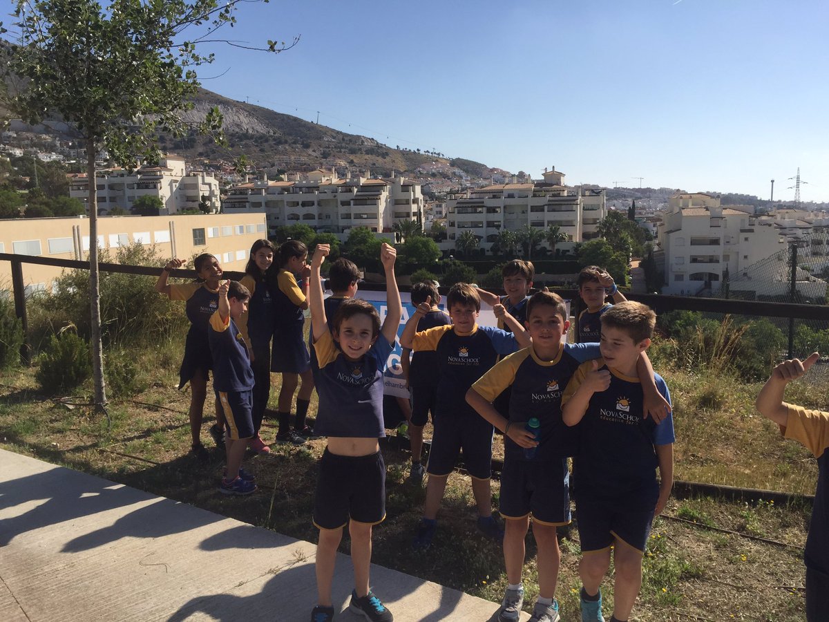Novaschool_Ben's tweet photo. Preparados para comenzar la #carreracontraelhambre en @Novaschool_Ben #málaga #solidaria https://t.co/9CJJLyQJh8