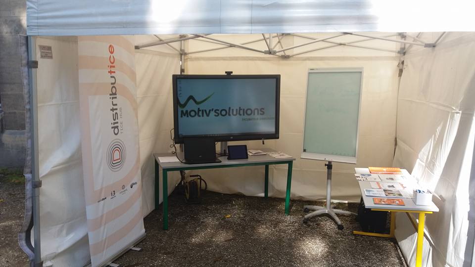 MotivSolutions1's tweet photo. Nous sommes sur le salon de
l'Enseignement Catholique de Gironde au Centre Cluny à Bordeaux. #ConnectScreen #ConnectNote, #Tamashare https://t.co/sLzEAkINPO