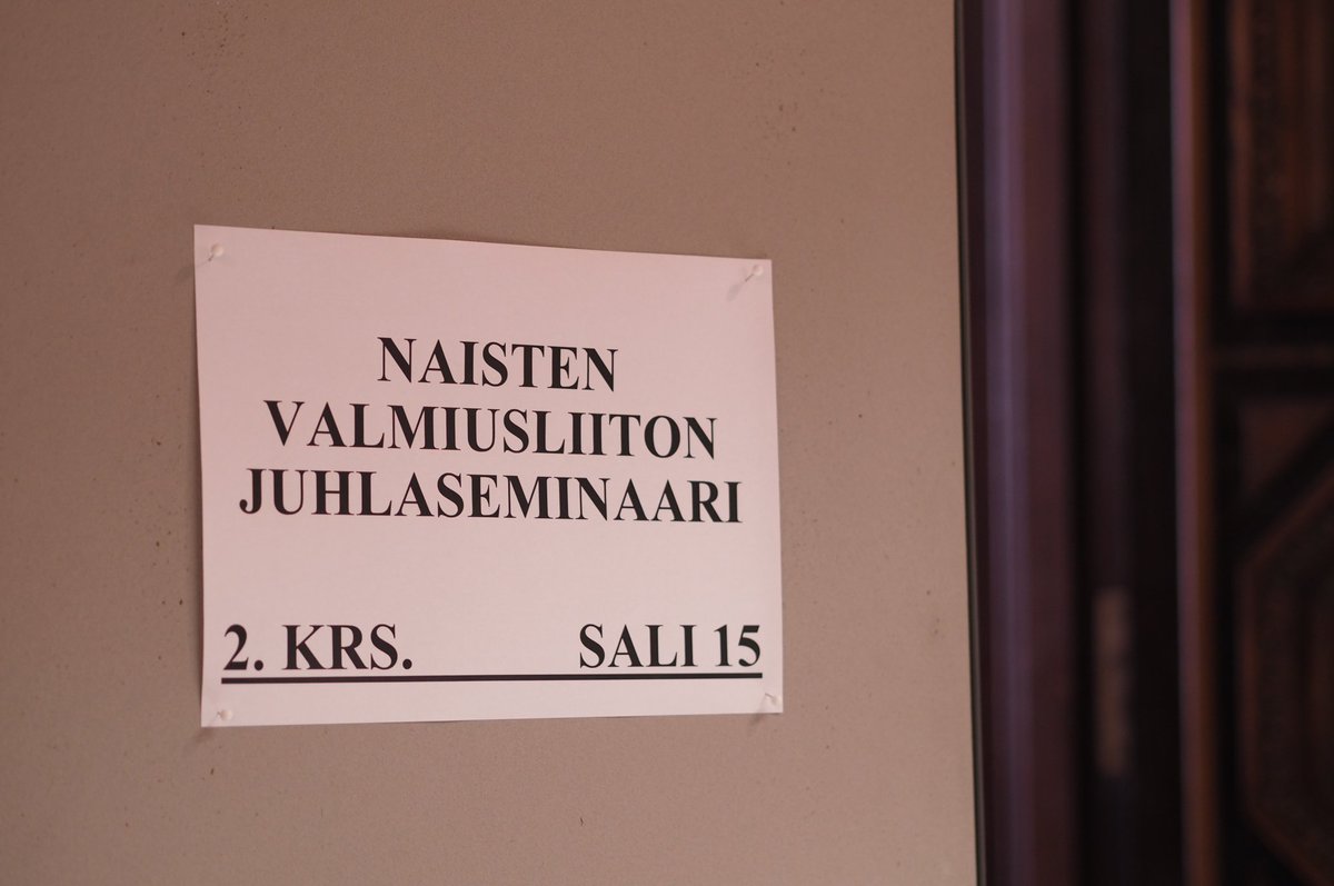 Valmiusliitto's tweet photo. Säätytalolla kaikki valmista Naisten Valmiusliiton #20vuotisjuhlaseminaari'a varten. Seminaari on osa #nukurauhassa-hanketta. https://t.co/UG0pWRKGtS