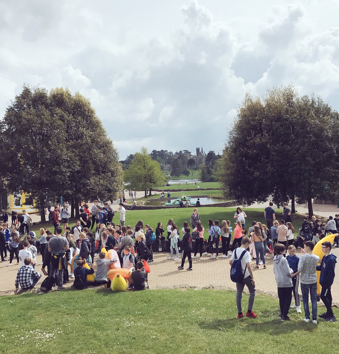 mrmcdonaldmaths's tweet photo. @LarbertHigh pupils took over @altontowers yesterday. Here's πΈ -including winning @LHSArtandDesign a toy π basketball skills #oneshotonly https://t.co/FR9yYwrAju