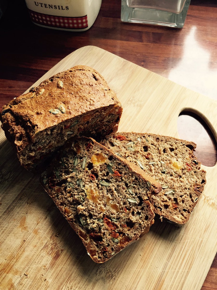 contara's tweet photo. Best thing I've ever baked. Spelt & goji berry loaf @Fearnecotton #cookhappycookhealthy https://t.co/dmuSEctsCE