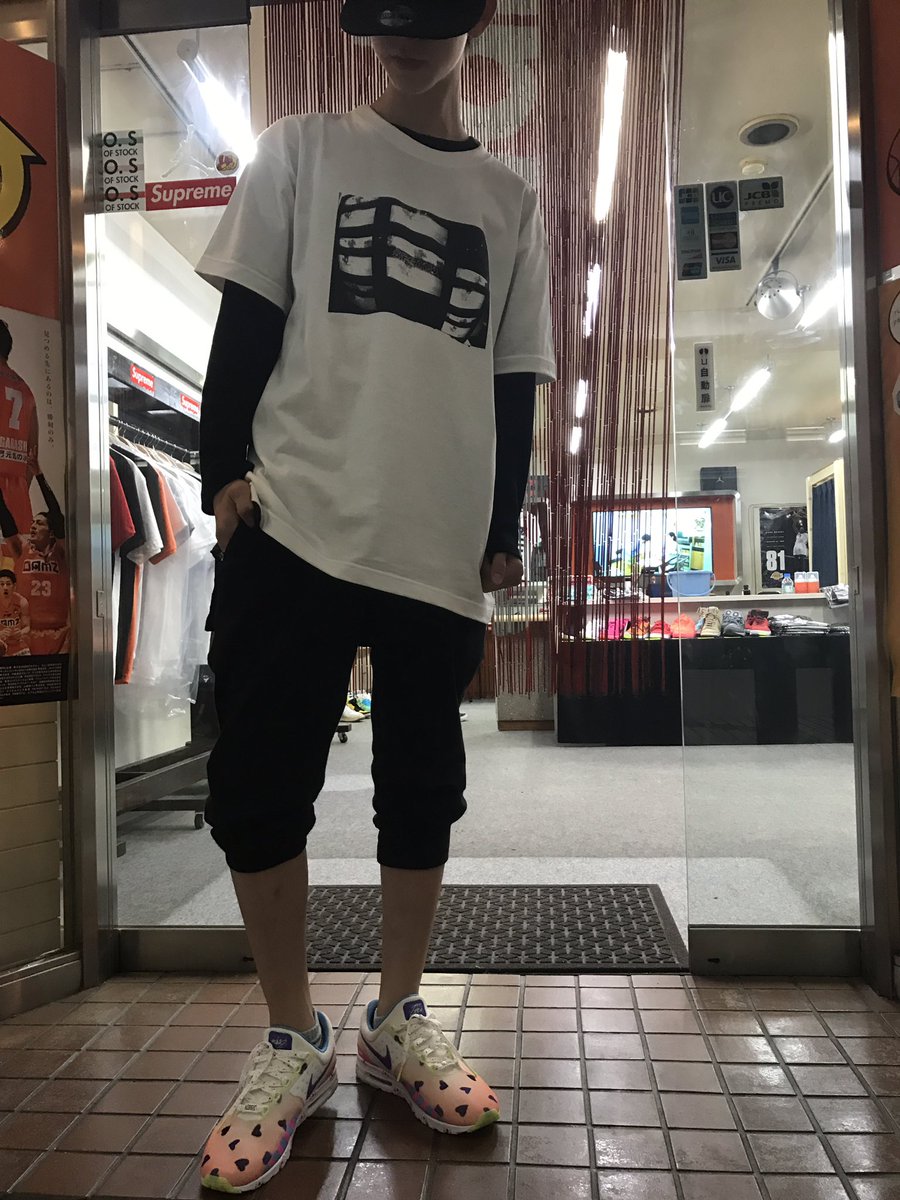 Upset Twitter પર 明日より発売予定の Second M 約 着丈69 身幅52 袖丈 L 約 着丈73 身幅55 袖丈21 Xl約 着丈76 身幅58 袖丈21 3size展開になります 価格は税込 5 000円です 発送は税込 5 500円です ぜひ お問い合わせください T Co