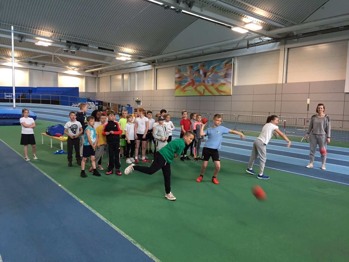 CIRPWCPS1's tweet photo. Shot put time #wcpsedu #instituteofsport #LoveSport #sheffield https://t.co/rv9QZb1PFO