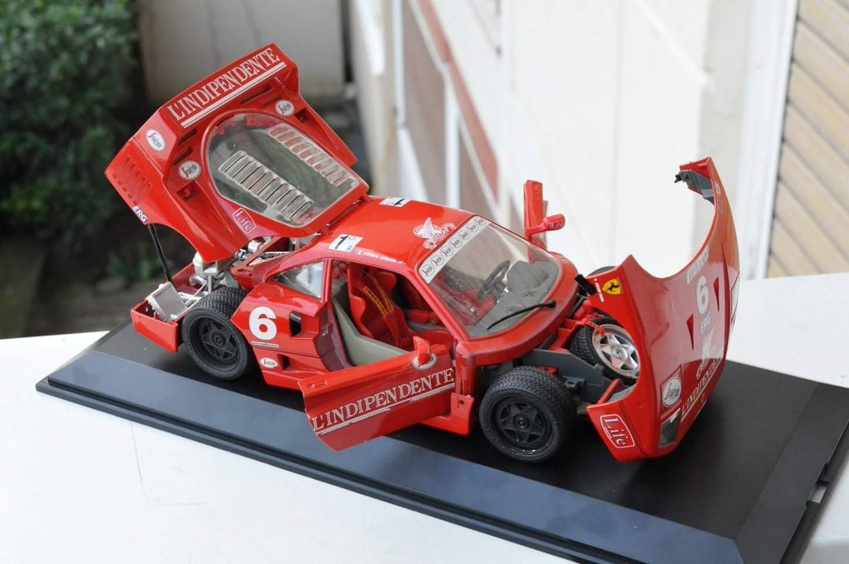 Rosso18Models's tweet photo. For sale #Ferrari #F40 L'Indipendente LaMiniMiniera 1/18 + box + Tributo ltd plate 11ex. 80€+membership (15€/year), without ship. Contact us https://t.co/JSvBv6bpkh