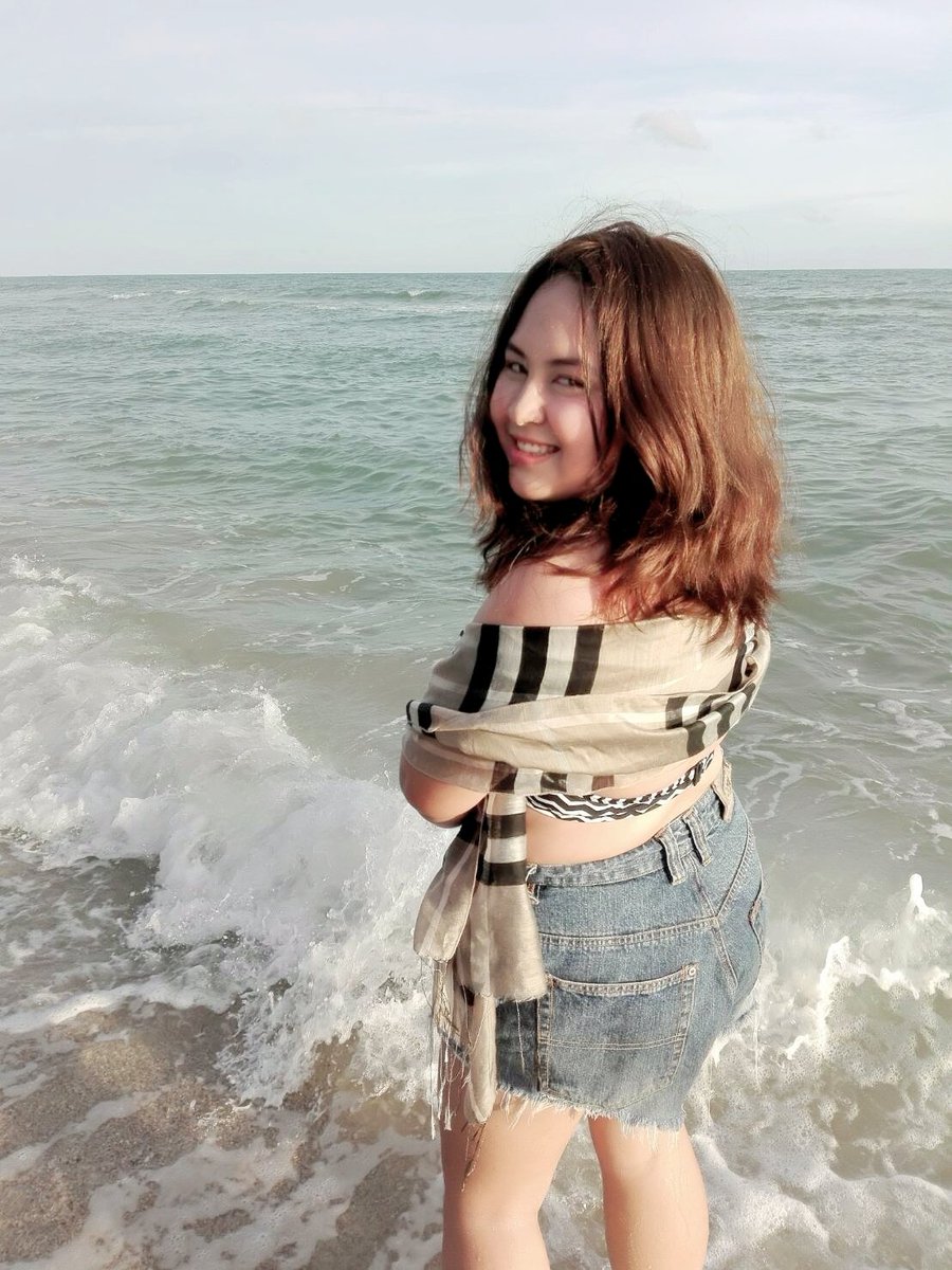 Min_19339's tweet photo. Look at me https://t.co/uBrjKjR3IF