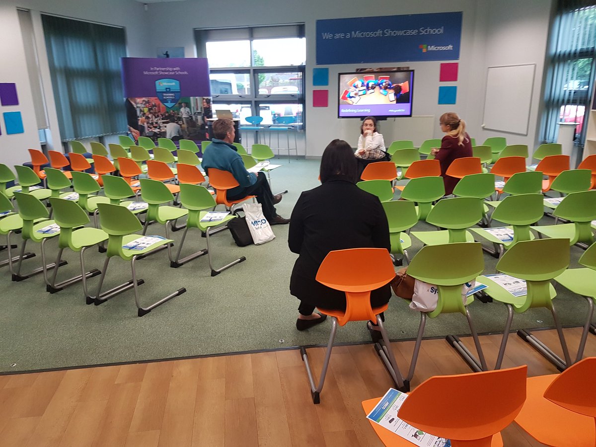 zioxiuk's tweet photo. zioxi #tchair looking fantastic before #MicrosoftEDU #RedefiningLearningConference begins @SDSPrimary https://t.co/5m3nBMW3Q5