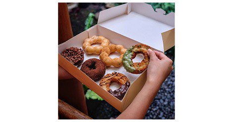 tunjungP's tweet photo. Guys, Mister Donut sekarang hadir di Bandung ! Tempatnya ada di Dago, tepatnya di Jalan Ir. H. Djuanda no 38 (bekas Gelael). https://t.co/0qlKJK2beN