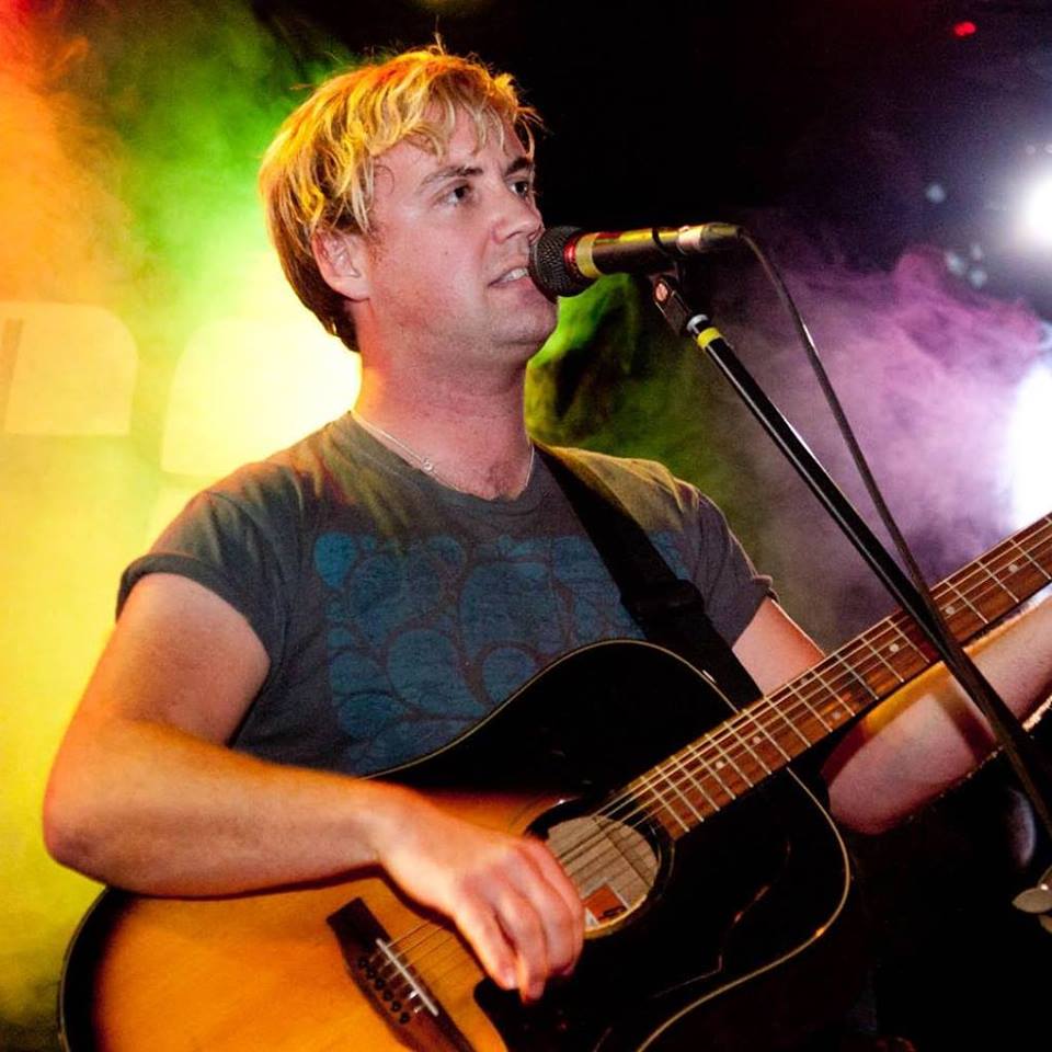 theslooppoole's tweet photo. Friday night live music @theslooppoole with the awesome Charlie Bateman from 8pm.  Teamed with Fish &amp; Chip Friday, 2 for £15. https://t.co/ppDMNVUknU