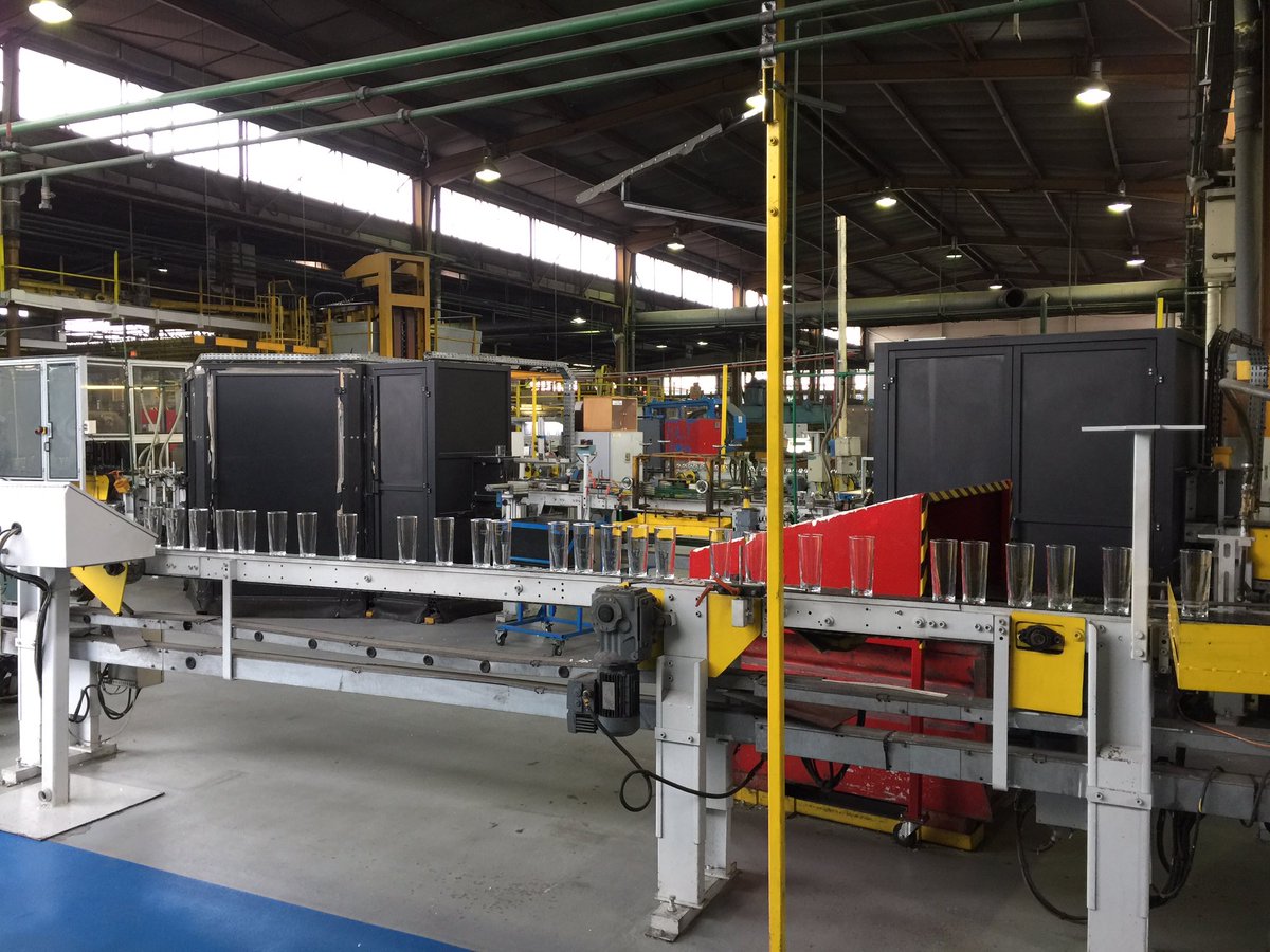 Prefet62's tweet photo. @BrunoLeMaire @_Bercy_ en déplacement à Arques sur le site industriel de Arc International https://t.co/fvleF8F5LQ
