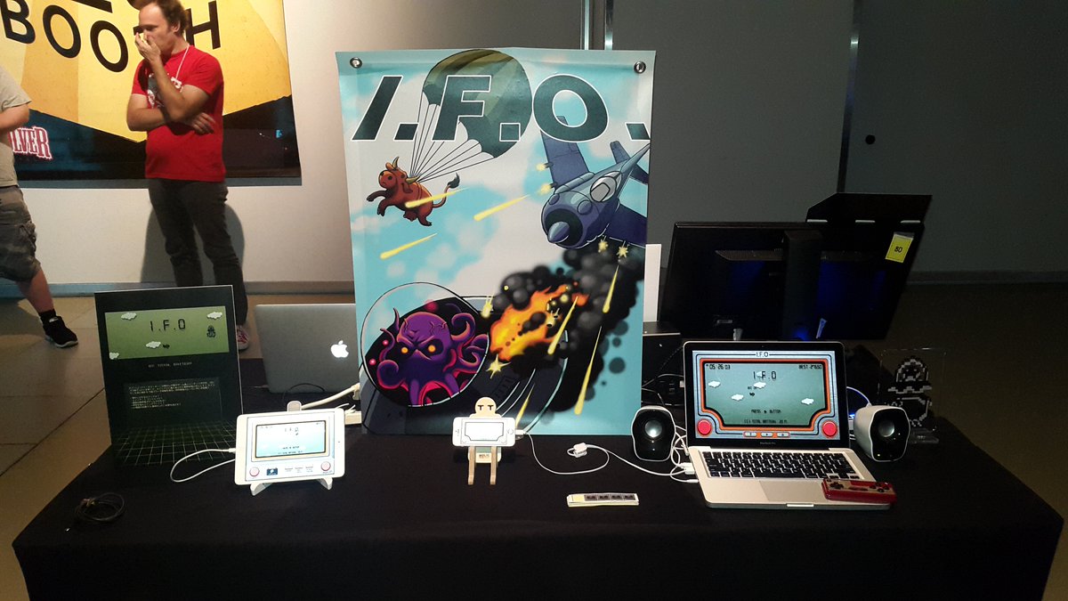 gon08's tweet photo. Setting up! #ifo #totalbattery #bitsummit https://t.co/yDjGzMgyTB