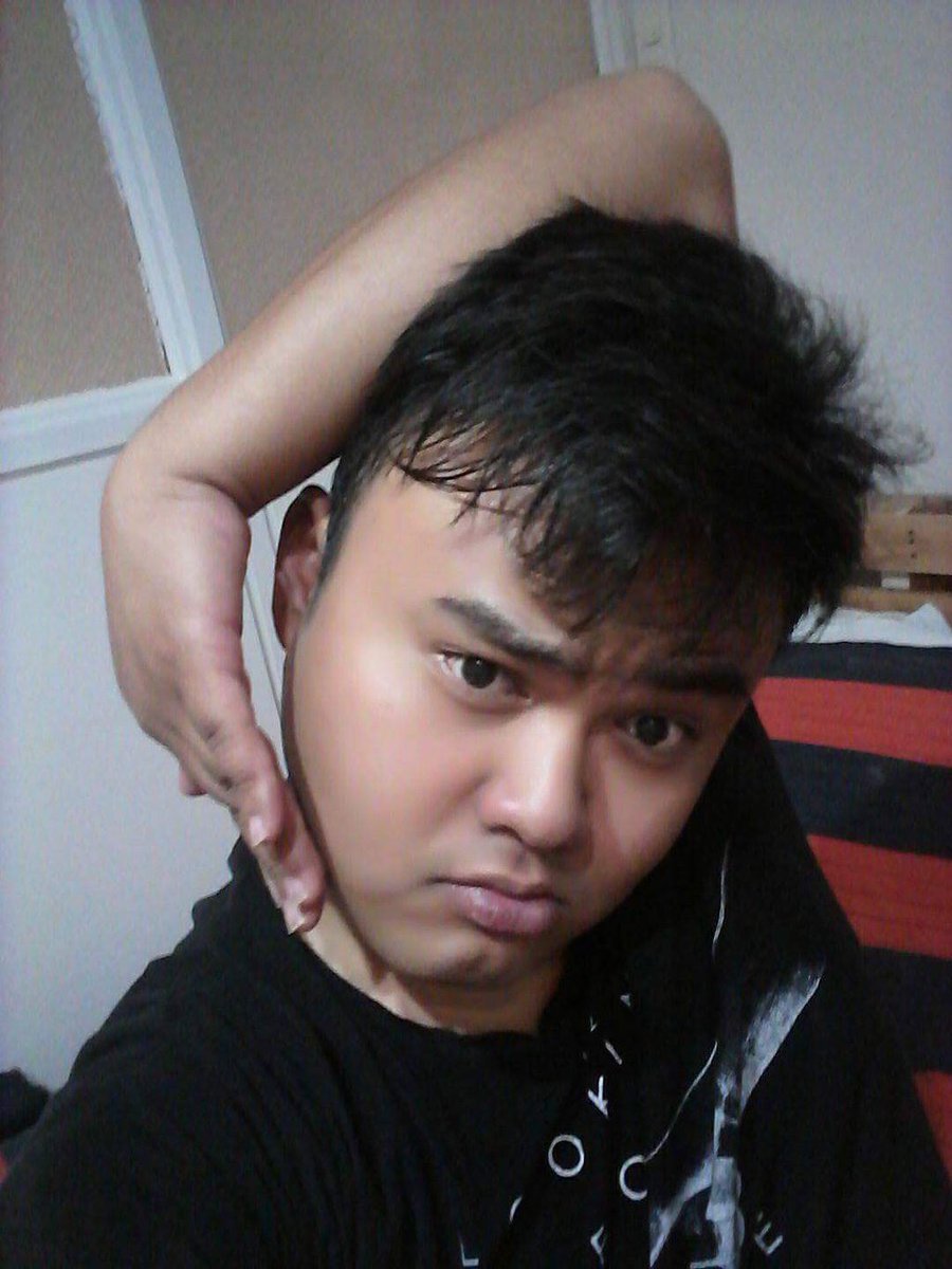 DrewsPpl's tweet photo. #CrowdCheck
Jobie Sebastian @josiahbien
FA viscom? 

🗓basta b4 12
-anak ng pastor
-lumuluhod
-MARIA CLARA IN THE STREETS
-SISA IN THE SHEETS https://t.co/1FGzeYilU7
