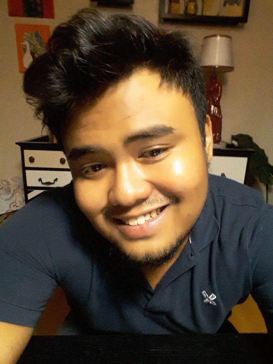 DrewsPpl's tweet photo. #CrowdCheck
Jobie Sebastian @josiahbien
FA viscom? 

🗓basta b4 12
-anak ng pastor
-lumuluhod
-MARIA CLARA IN THE STREETS
-SISA IN THE SHEETS https://t.co/1FGzeYilU7