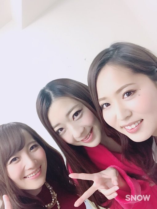 今日は 香椎りあちゃんと 倉多まおちゃんと  一緒の現場でした\(  ･&omega;･ )/  お二人とも 可愛くてスタイルよくて 面白くて楽しい現場でした♡  お先にドロン(&acute;･&omega;･`)  ありがとうございましたー♡