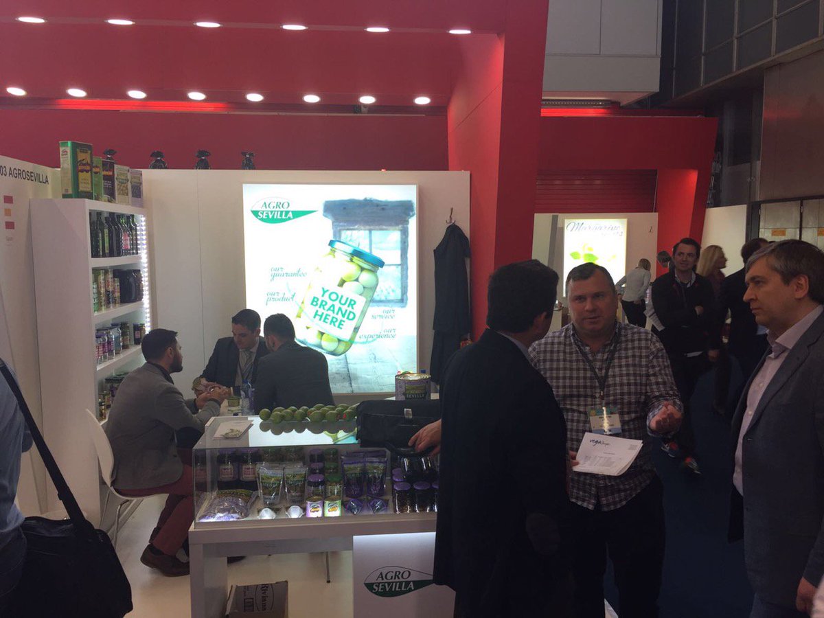 agrosevilla_'s tweet photo. El 16 y 17 de mayo estuvimos en la #PLMA17 en Ámsterdam, ¡te contamos nuestra experiencia allí! https://t.co/RDNYNcYABz #AgroSevilla #Evento https://t.co/Bn6mYJZOj6