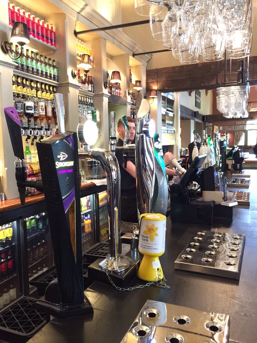 Kingfisher_pub's tweet photo. "It's Friday I'm in love" Come down and start the weekend the right way! #OriginalLager https://t.co/qwghcxi6a9