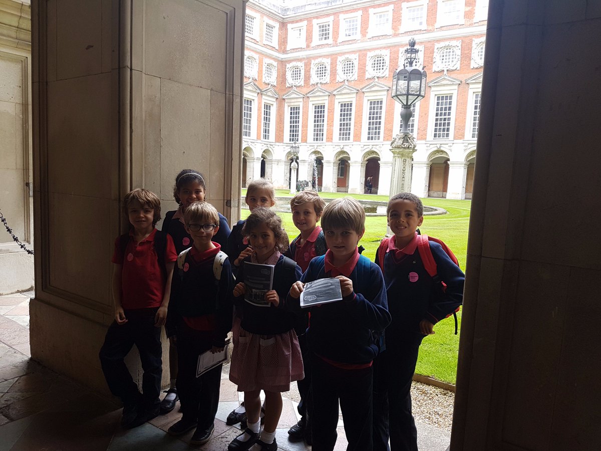 Year 3 had an amazing day at Hampton Court Palace! Luckily King Henry didn't dislike them and they came back with heads firmly attached!