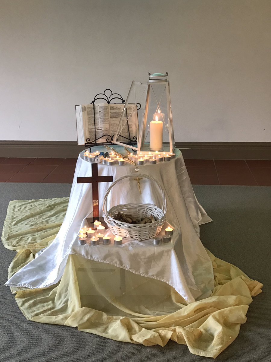 MrsMckinnon7's tweet photo. More lamp lighting @sttsadleir https://t.co/0Ej3ir9sp7