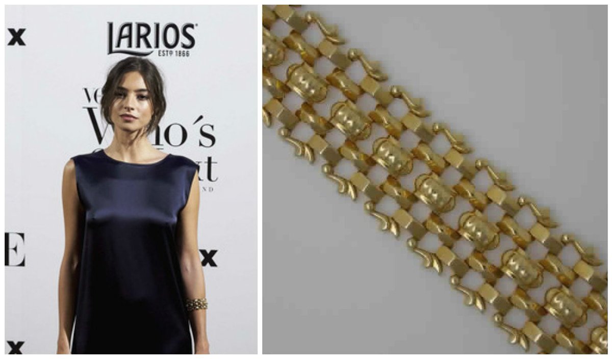 BARCENAJOYAS's tweet photo. #rociocrusset en el photocall de la fiesta #WhosOnNext2017, con vestido de #lexdeux y pulsera chevalier de oro, años 40, de @BARCENAJOYAS https://t.co/W1Fgjh9FvR