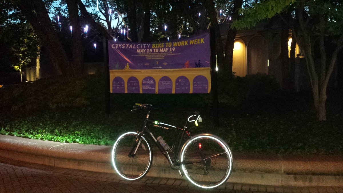 20024_db's tweet photo. @ccbid
Rolling through Crystal City pitstop en route to #BTWD2017 with Bike Arlington. Great support from the #ccbid . Thanks! https://t.co/j0ejaveRMs