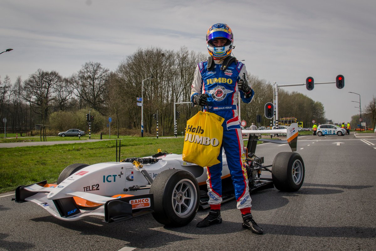 TUeInMotion's tweet photo. Went shopping today @FollowRVK delivered our @JumboSupermarkt groceries in style! Ready for #JumboRacedagen Will you join us @CPZtweets? https://t.co/Om2FLSmrkr
