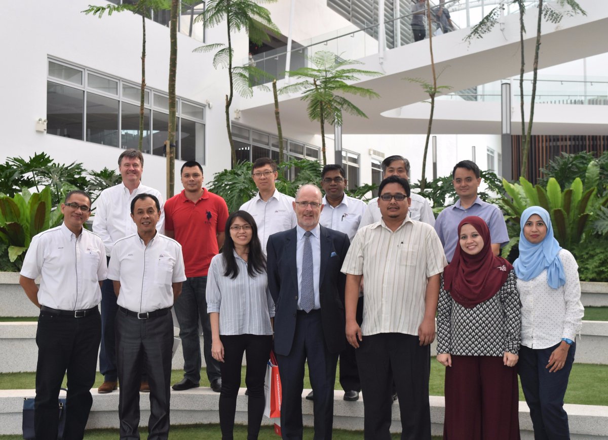UoRMalaysia's tweet image. @UoRMalaysia was pleased to host esteemed members of the Iskandar Incentive Committee who've been touring #servicesectors in #IskandarMsia