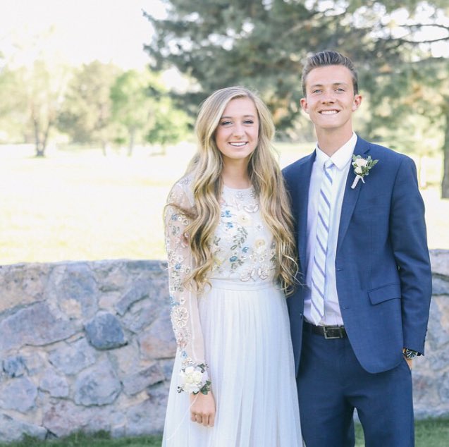 DisneyAUSInfo's tweet photo. Young Troy Bolton from High School Musical 3 just went to prom. https://t.co/2QAvmfOp3R