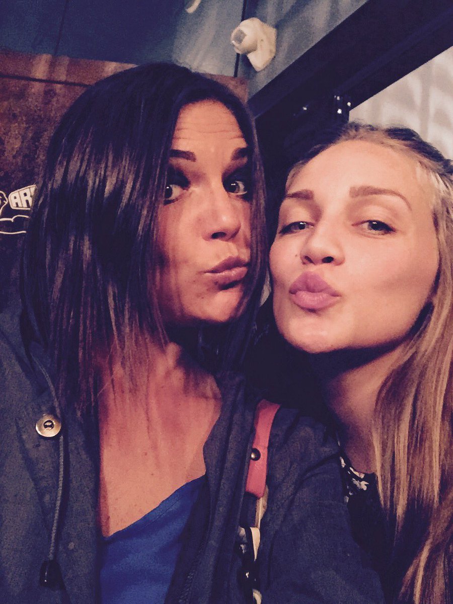 Angicher's tweet image. Noi.....❤️