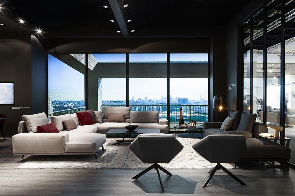 AnthyGiot's tweet photo. #upper #Greece #ioannina #arta #larisa  #preveza  #sofa #papadatos #greekdesigners #home #ιωάννινα # join us #refreshFW2017 https://t.co/YfRHKJX5St