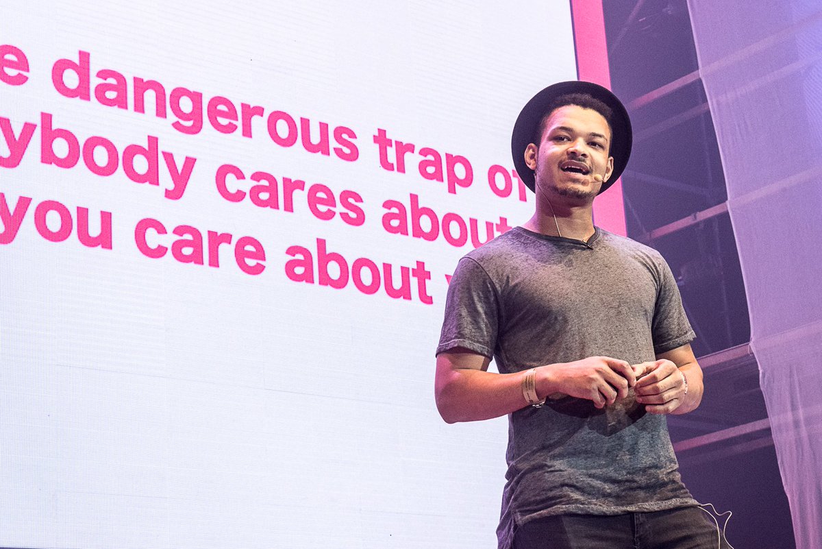 "We can make any hashtag trend on Twitter within 30 minutes." @SteveBartlettSC #EngagePrague