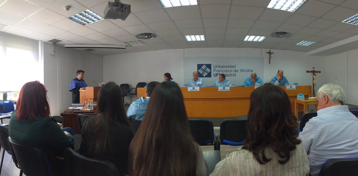 Acompañamos a nuestro profesor residente David García en la presentación de su Tesis Doctoral en <a href="/ufvmadrid/">Universidad Francisco de Vitoria</a>. ¡Enhorabuena! #experienciaCM
