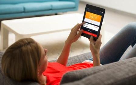 OnlineAutolease's tweet photo. Steeds meer mensen kopen Online hun Auto. In het premiumsegment koopt al bijna de helft online hun auto.  https://t.co/1g5lO7wKh7 https://t.co/mAx7ScISzP