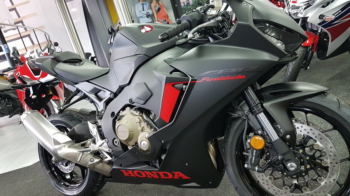 Tonykomori's tweet photo. #Superbikeselfie WINNER. My prize has arrived https://t.co/mp1lbcvKoo