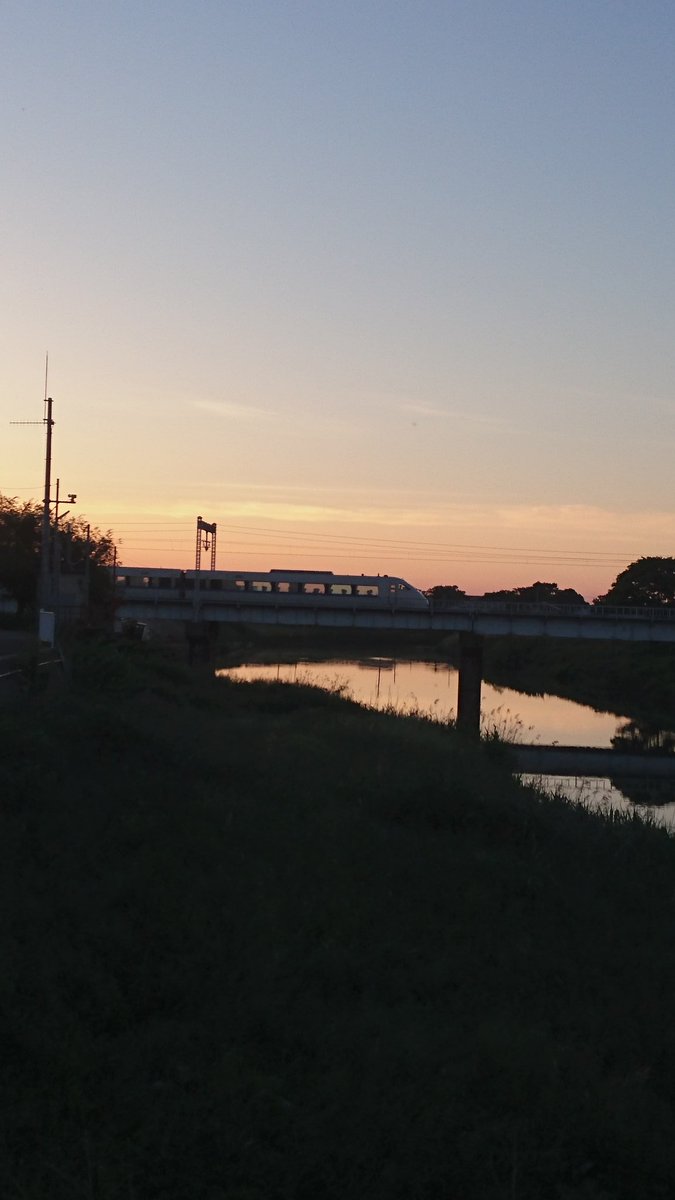 DJ05312416's tweet photo. #写真好きな人と繋がりたい 
#ファインダー越しの私の世界 
#夕焼け https://t.co/jyFgHv6SFt