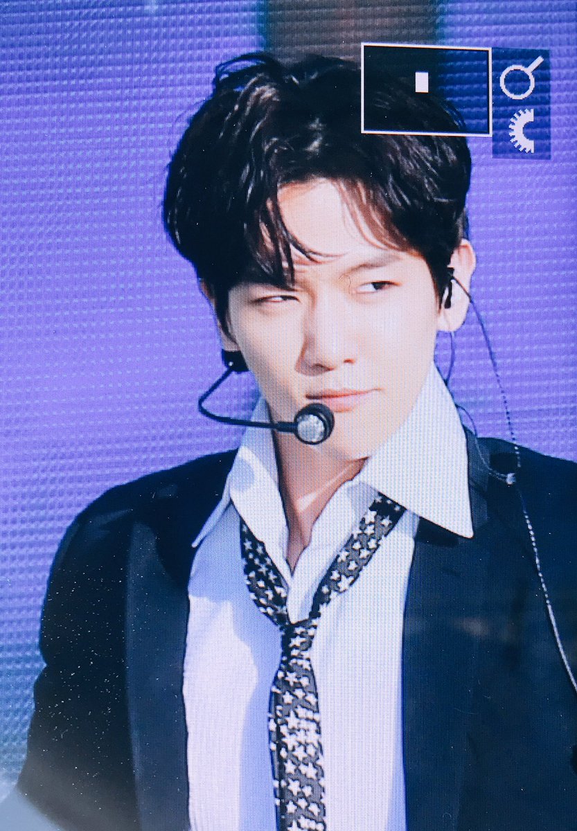 kyoongmaz56's tweet photo. 170519 전주뮤직뱅크 프리뷰 #백현 #BAEKHYUN 귀엽다 귀여우ㅠ 8ㅅ8 손 떨려ㅠㅠㅠㅠㅠㅠㅠㅠ https://t.co/JNWDp1DqEB