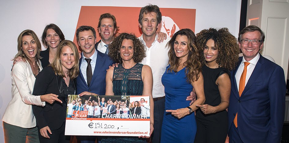 vdsarfoundation's tweet photo. Gisteravond vierden wij onze 5e verjaardag met partners, vrienden en relaties. Iedereen bedankt voor de aanmoediging en de support! https://t.co/R23LQLGJif