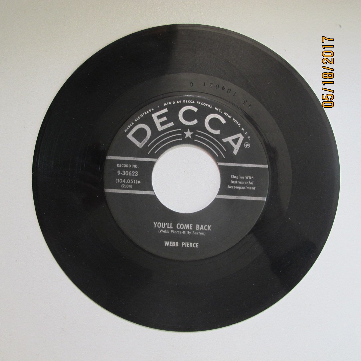 recordonthewaIl's tweet photo. 1958 #WebbPierce #Crying Over You / #YouWillComeBack 11.11 on Amazon https://t.co/DD1SLVHbNo #vintage #vinyl #honkytonk #countrymusic https://t.co/spDdB8fUPm