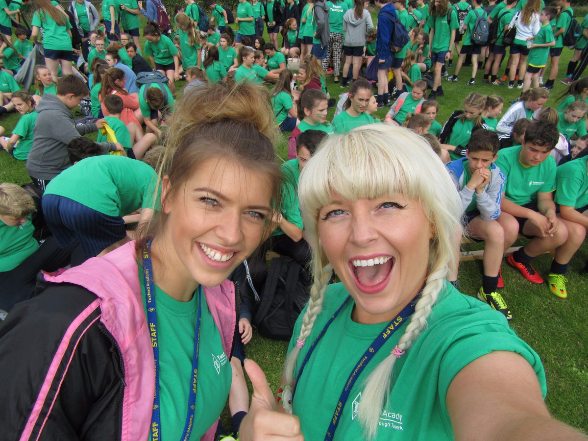 oak_college's tweet photo. 56 days to go... #8weekcountdown #sportsday @TuxfordPE https://t.co/wwt42LgufR