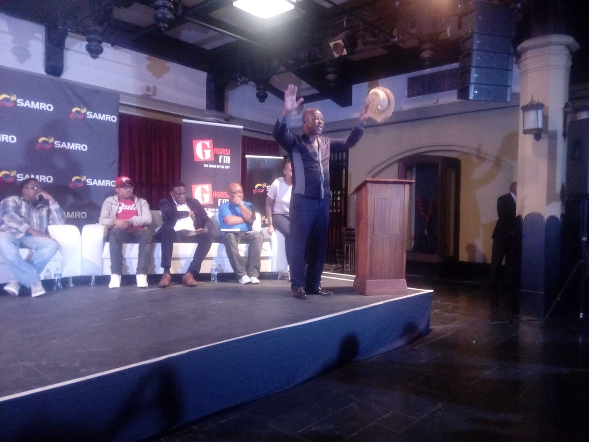 phibaoptik's tweet photo. #Phuzekemisi joined @SAMROMusic back in 1988. Wow!! #SAMROROUNDTABLE https://t.co/NQAEBWhnCb