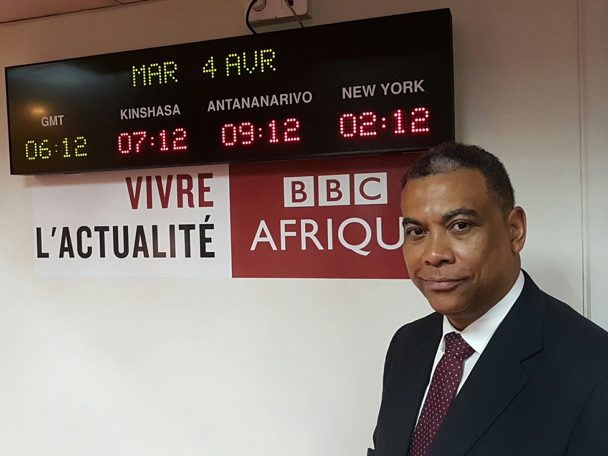 EsongoSongo's tweet photo. Pdt @OlivierKamitatu apporte son soutien à #APR au sein @liberalinternat et felicite le président @Macky_Sall #LIat70 @rassopp @MooSnuckel https://t.co/8Cuukg1u2a
