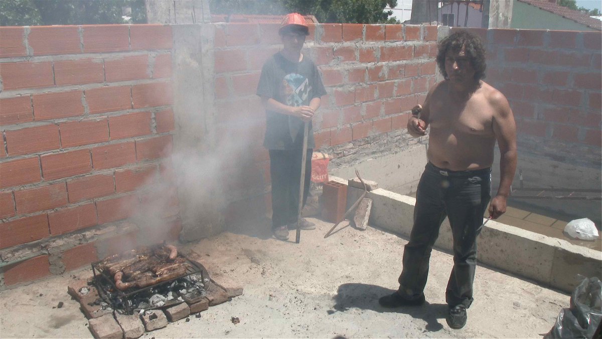 #MáximaDelAsado  El choripán no es un sándwich: es un sacramento. 

#TodoSobreElAsado