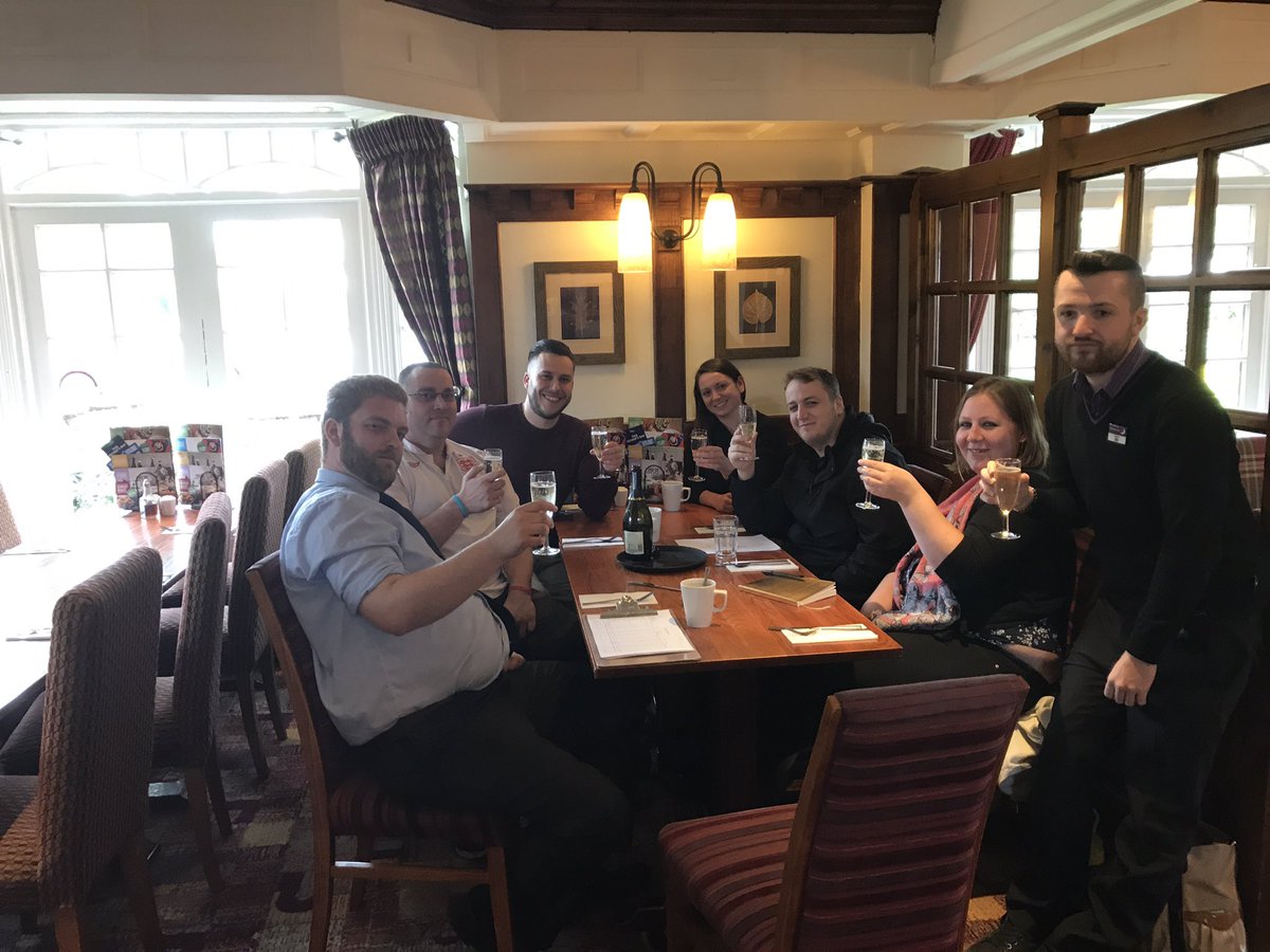 Last management meeting with Mark! Good Luck in Beefeater! <a href="/SparrowBFayre/">Sparrow BrewersFayre</a> <a href="/WhitbreadGrigg/">Mark Grigg Whitbread</a> <a href="/seanquirke1888/">Sean Quirke</a> <a href="/hawkeye1070/">Ian Hawkswood</a>