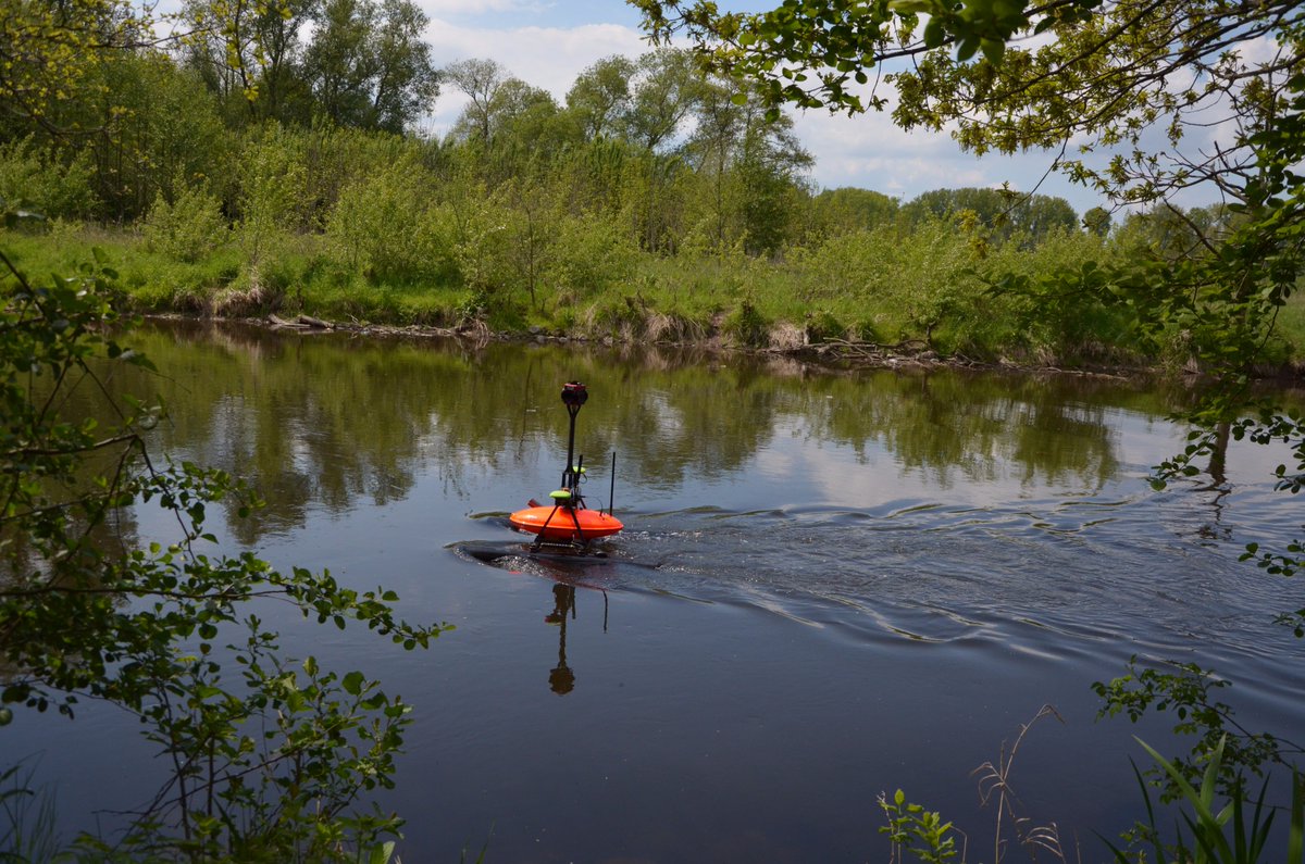 OrangeRiverboat's tweet photo. cruising around and investigating the Rur for the first time with camera and multiparameter probe  #RiverView #FiW #GIA_RWTH #WRRL https://t.co/gyWZ7TSUkf