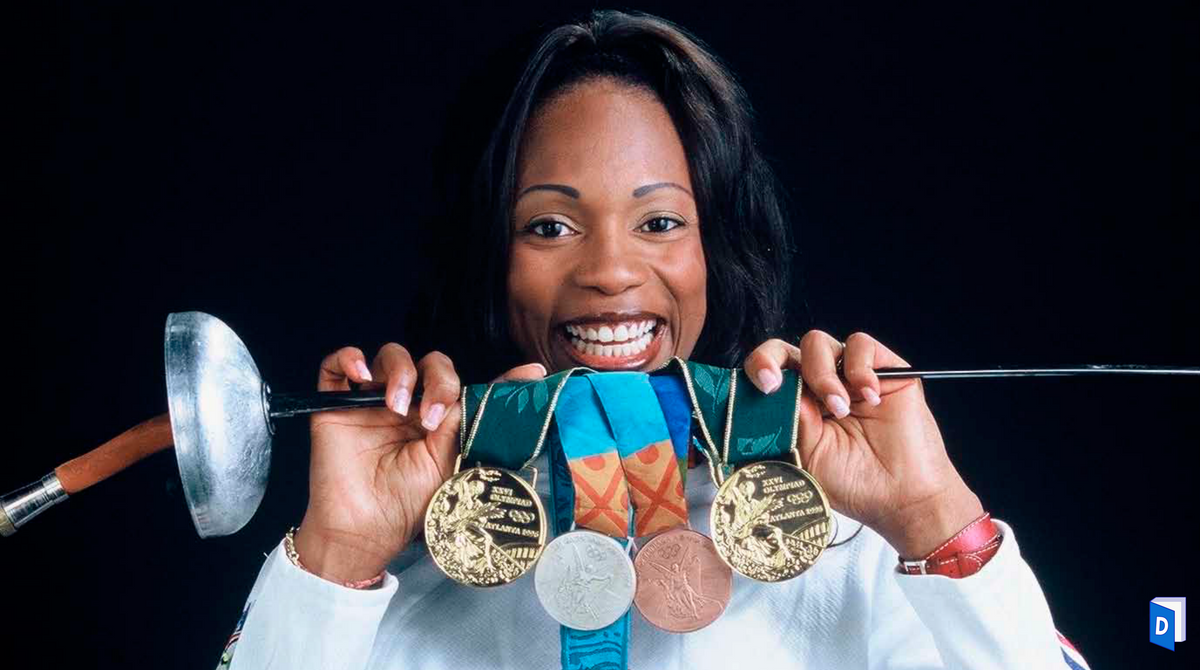 dicodusport's tweet photo. Aujourd'hui ministre des sports, @FlesselLaura est championne olympique d'épée en 1996 à Atlanta : https://t.co/bV7fOHkYGP #JO96 #escrime https://t.co/j8KaAWInb8